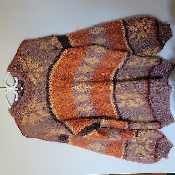 ✨️3/30✨️Vintage sweater - Picture 1 of 4